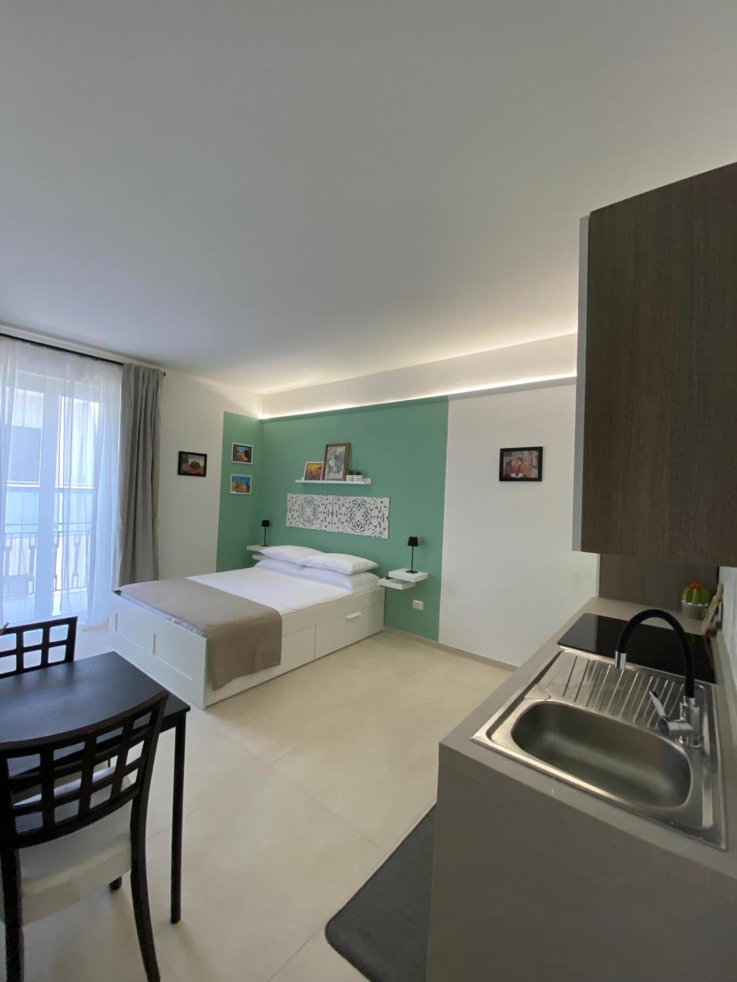 Le Buguse Suite Apartment Lecce Exteriör bild