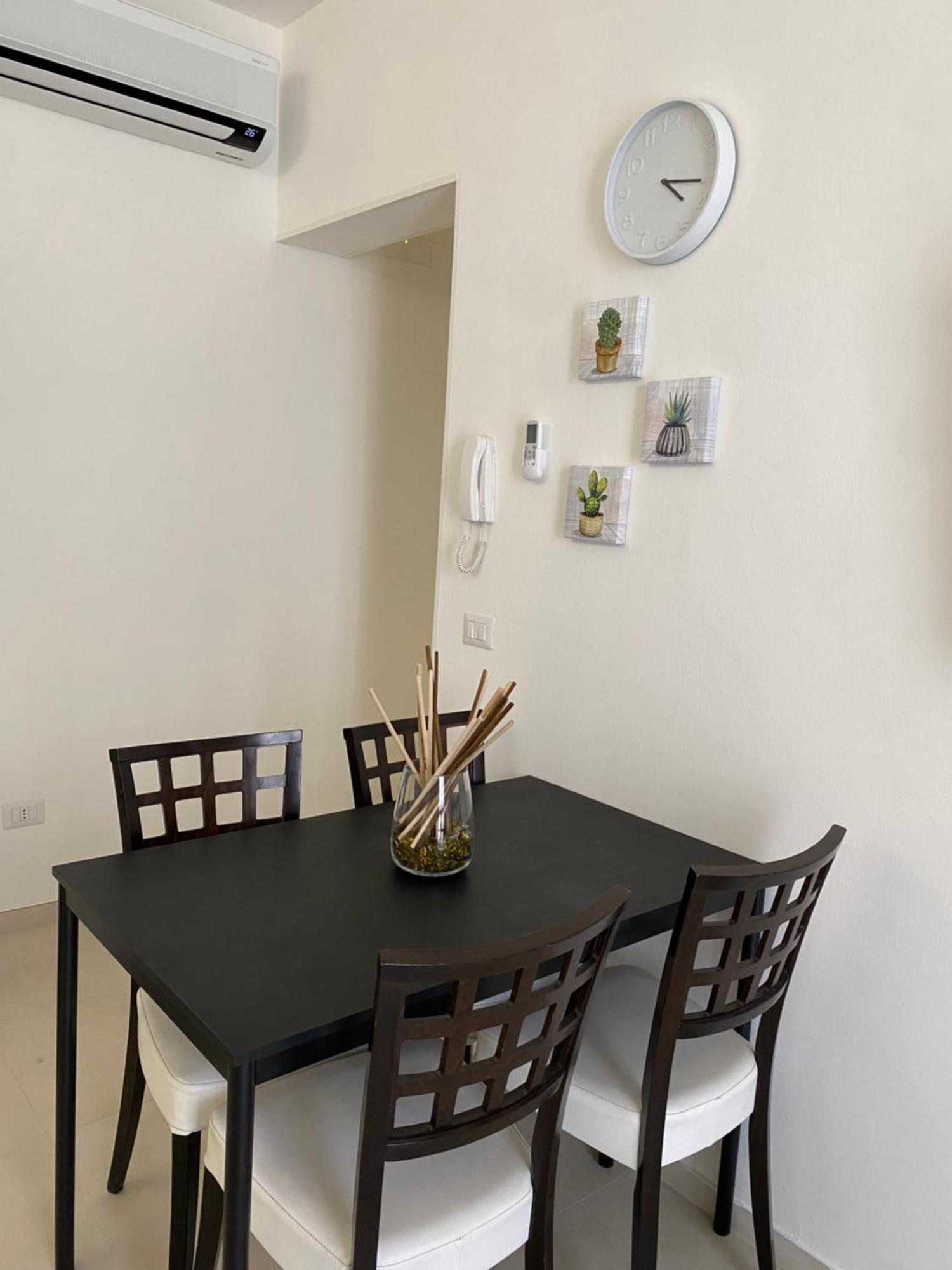 Le Buguse Suite Apartment Lecce Exteriör bild